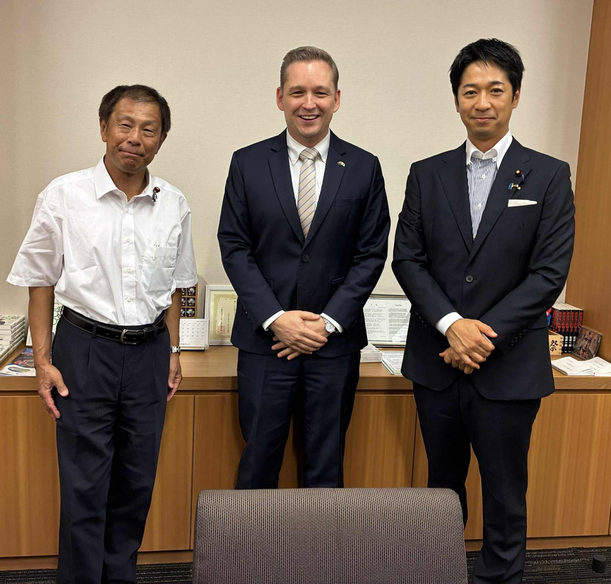 2025年9月8日(月)国際局【オーストラリア大使館のスチュアート・ワッツ公司面談】