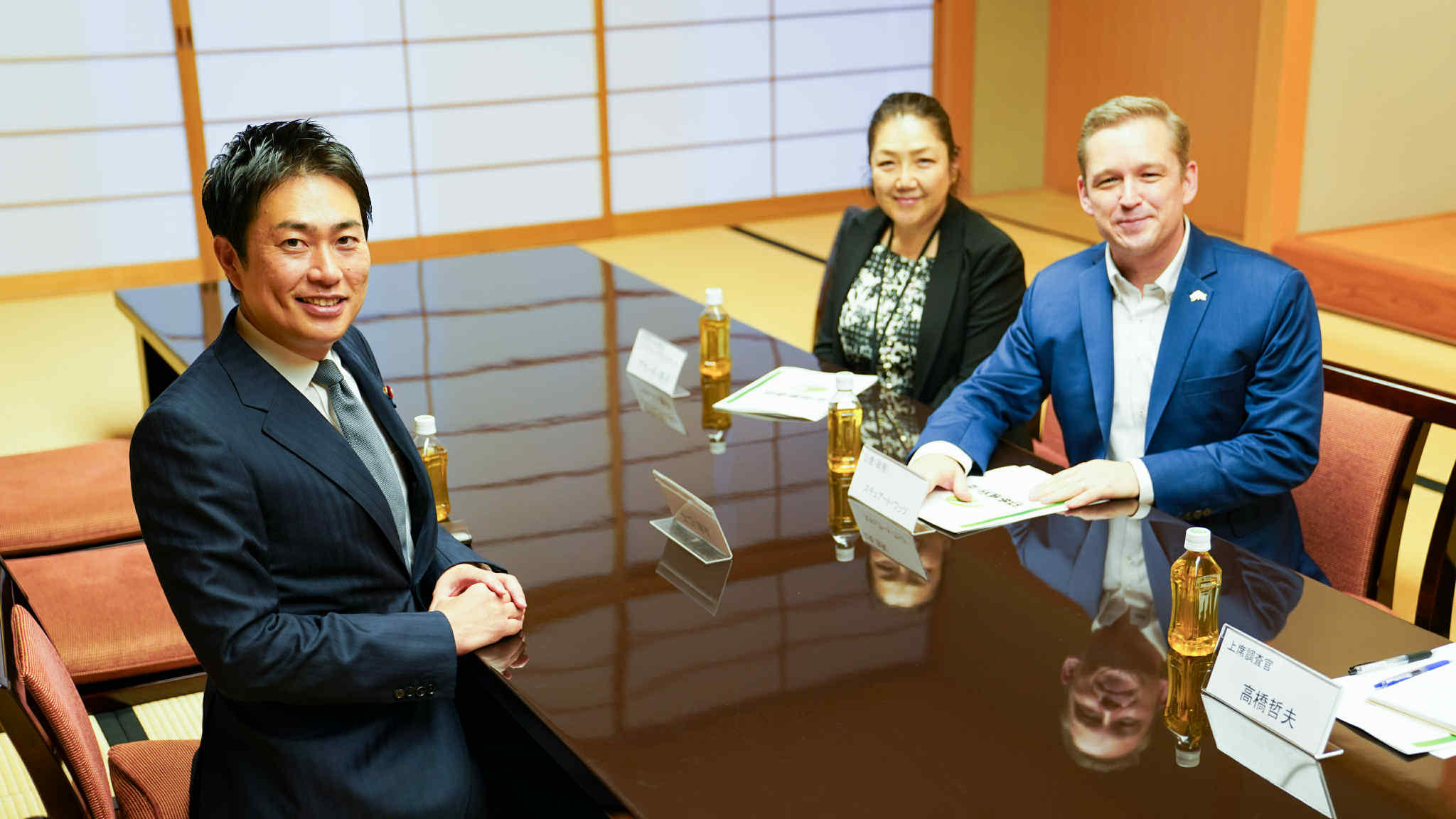 2025年10月17日(金)【国際局】【オーストラリア大使館のスチュアート・ワッツ公使と会談】