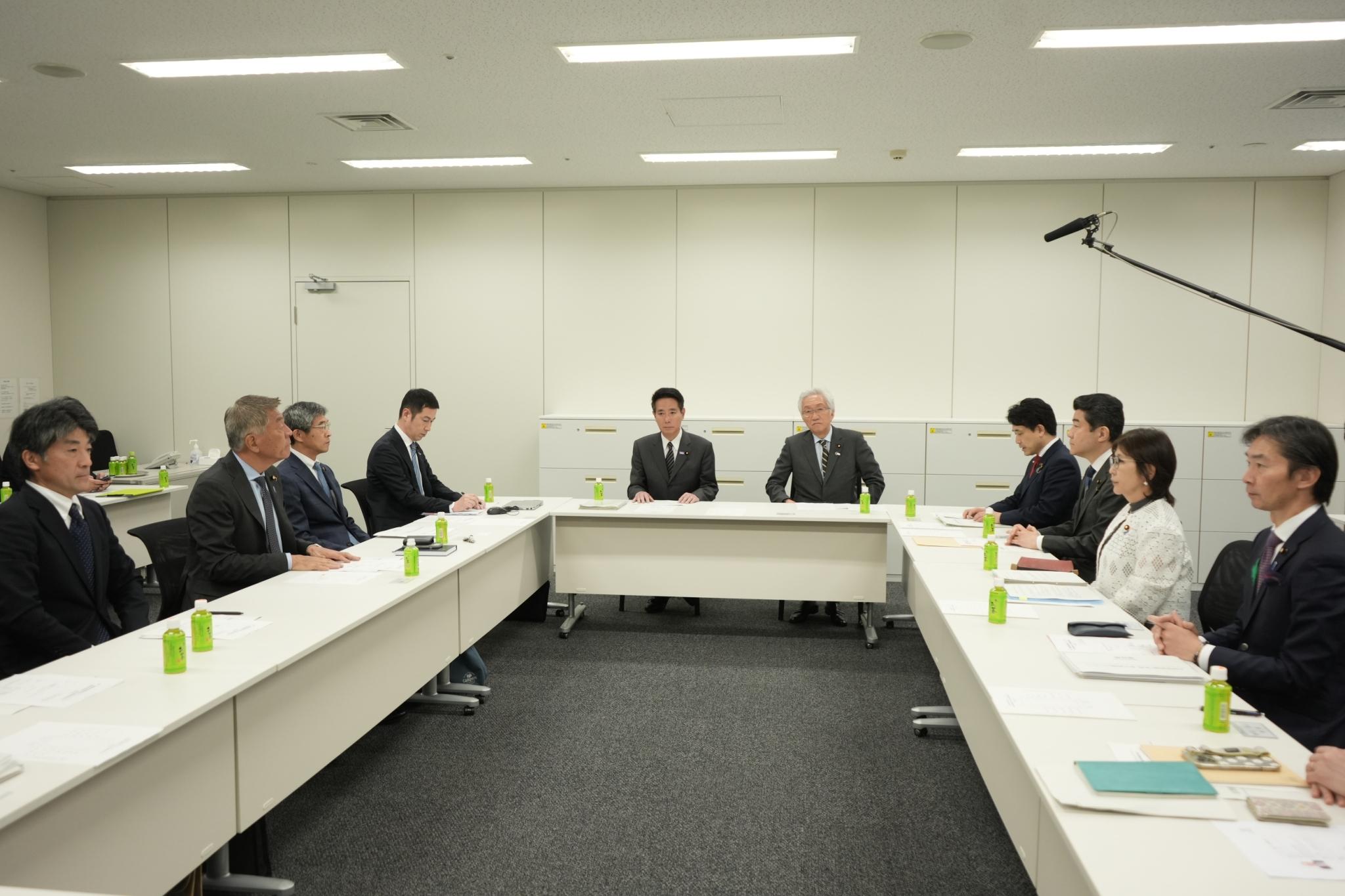 北陸新幹線敦賀・新大阪間整備委員会が開催されました
